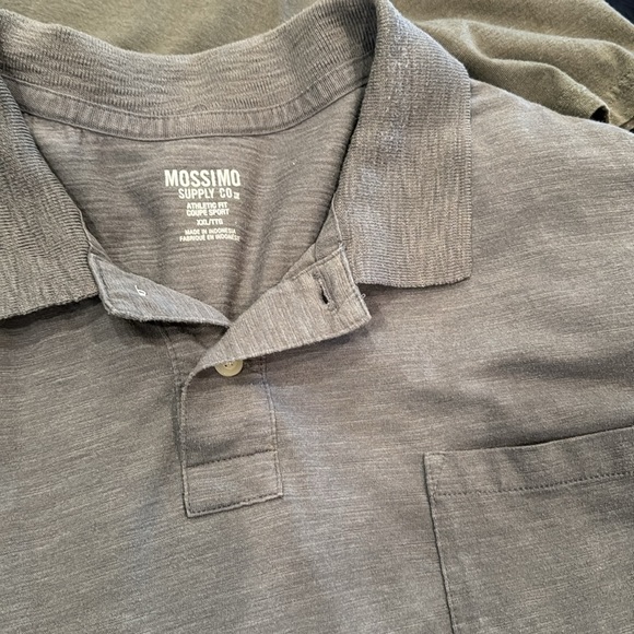 Men’s shirts - Picture 2 of 5